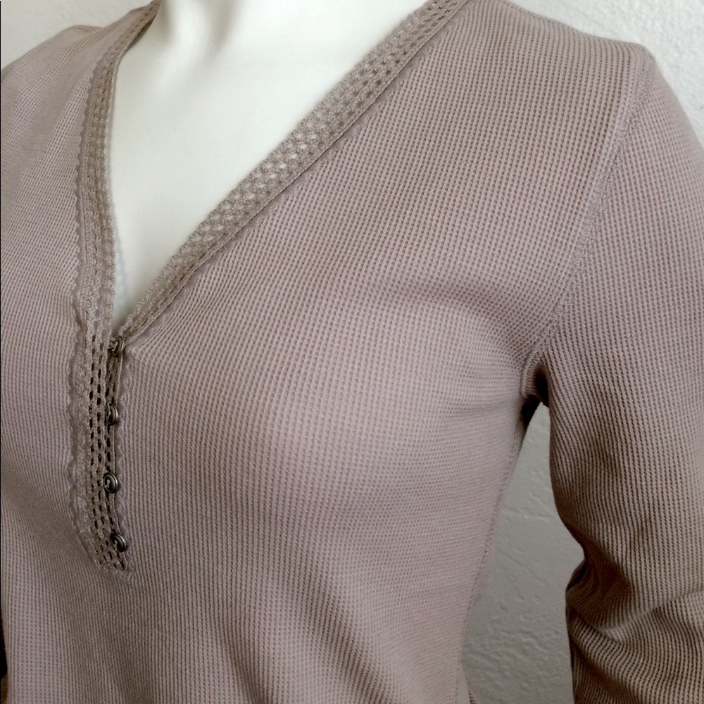 Eddie Bauer taupe embellished light thermal Henley - Picture 2 of 7